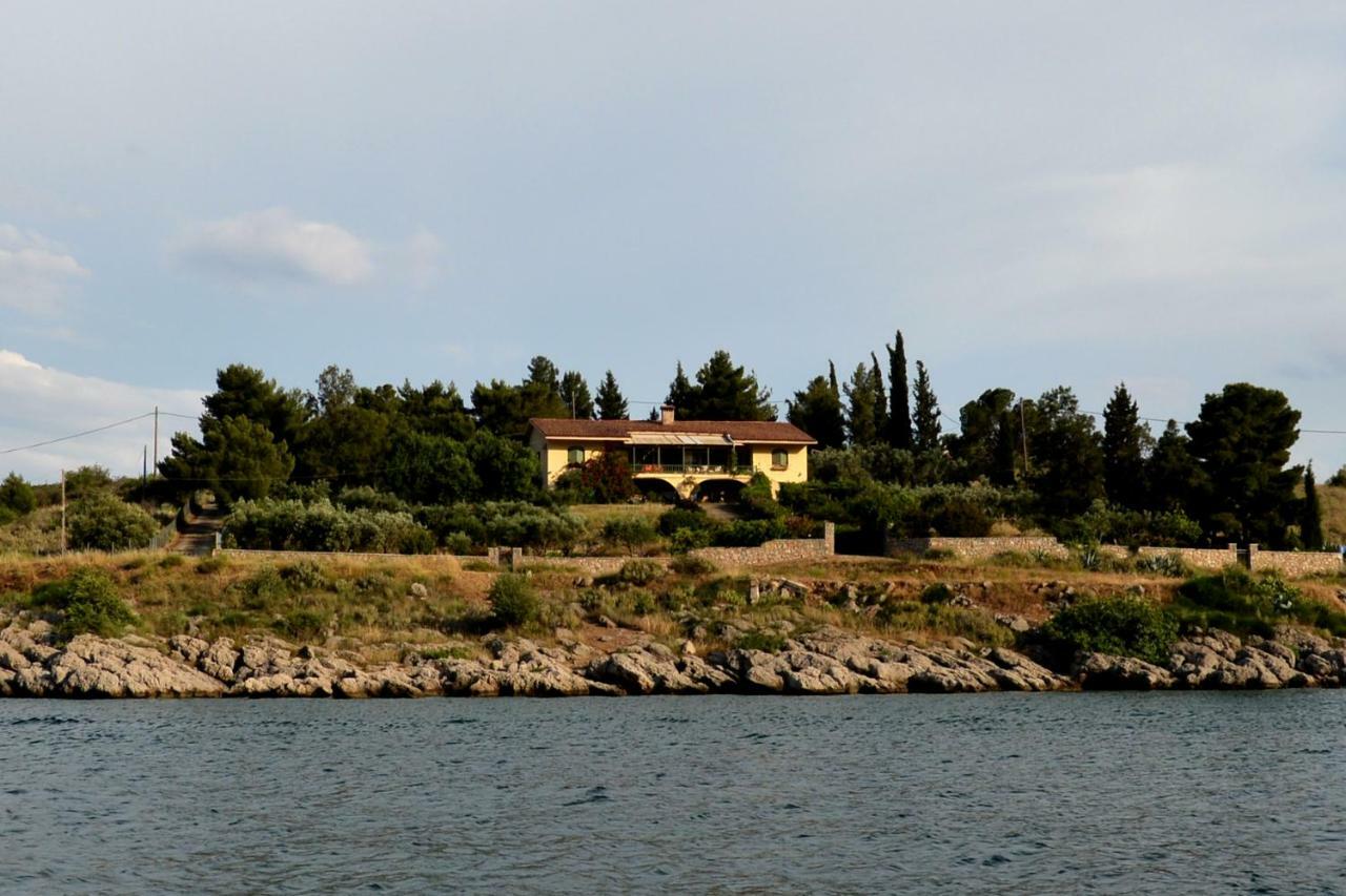 Aphrodite'S Coast Retreat House! Galaxídhion Екстериор снимка